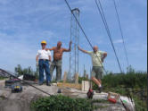 Primo traliccio in bolla! I3LDP, IZ3HPH, IZ3BUR.